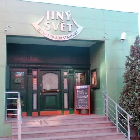 アフリカ フリーデク ミーステク