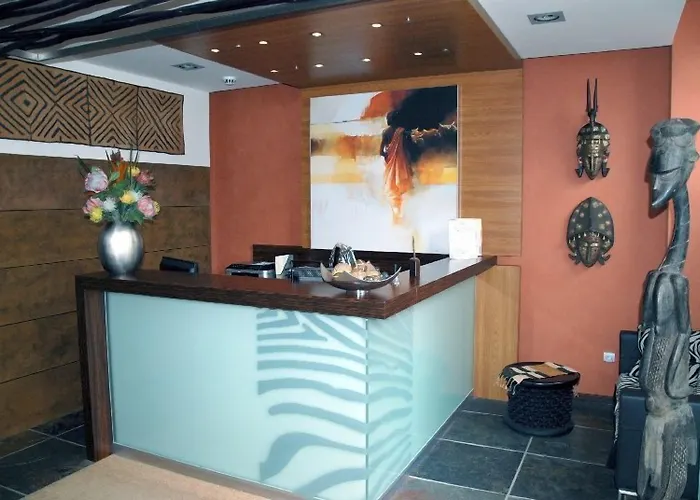 アフリカ フリーデク ミーステク ホテル 4*